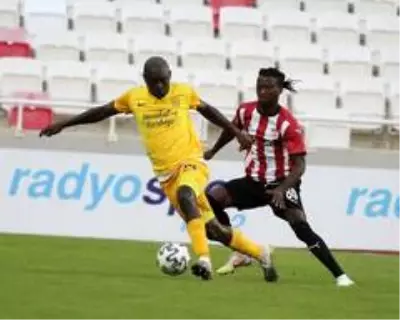Son dakika! Sivasspor'da Kayode ilk resmi maçına çıktı Son dakika! Sivasspor'da Kayode ilk resmi maçına çıktı