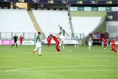Süper Lig: Konyaspor: 1 Beşiktaş: 0 (İlk yarı) Süper Lig: Konyaspor: 1 Beşiktaş: 0 (İlk yarı)