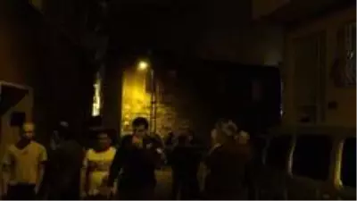 Son dakika haberi... Tarihi ahşap evde çıkan yangın mahalleliyi sokağa döktü Son dakika haberi... Tarihi ahşap evde çıkan yangın mahalleliyi sokağa döktü