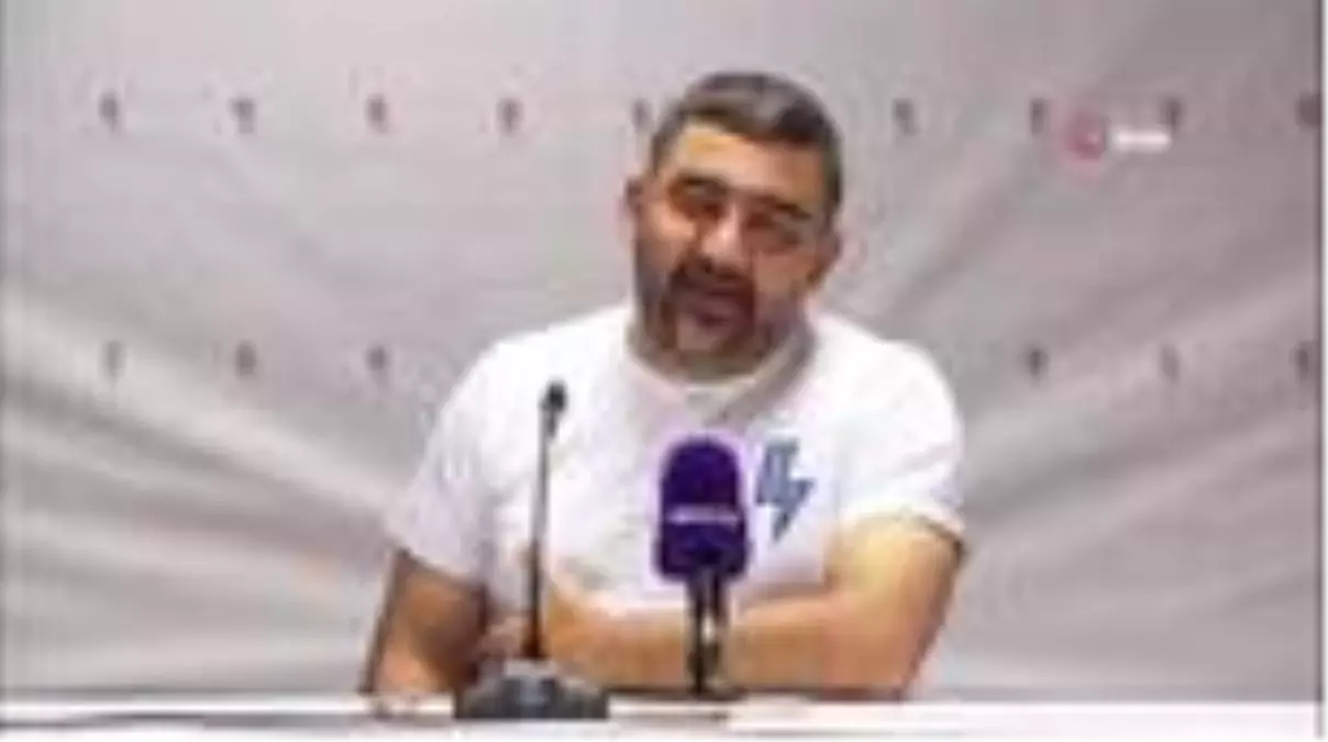 Ümit Özat: 'Buraya VAR koymamak, bu lige aslında bir önem arz etmiyorsun demek'