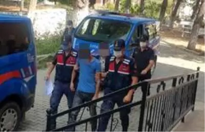 Uyuşturucu taciri genç çift fotokapan sayesinde yakayı ele verdi Uyuşturucu taciri genç çift fotokapan sayesinde yakayı ele verdi