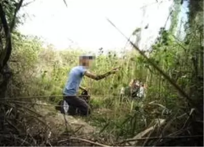Uyuşturucu taciri genç çift fotokapan sayesinde yakayı ele verdi Uyuşturucu taciri genç çift fotokapan sayesinde yakayı ele verdi