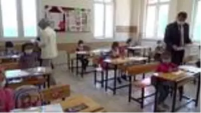 15 köy okulu kütüphaneye kavuştu - SİVAS 15 köy okulu kütüphaneye kavuştu - SİVAS