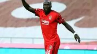 Aboubakar'ın sözleşme detayları ortaya çıktı! 11 milyon euro bonservis getirirse Beşiktaş'tan ayrılabilecek Aboubakar'ın sözleşme detayları ortaya çıktı! 11 milyon euro bonservis getirirse Beşiktaş'tan ayrılabilecek