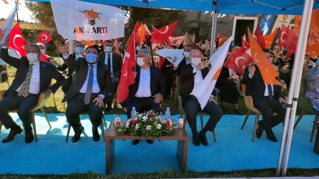 AK Parti Edremit'te Umut'lu ile yola devam