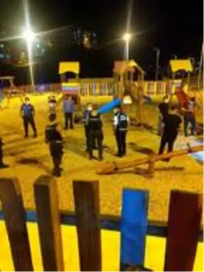 Son dakika haberi: ARNAVUTKÖY'DE PARKTA SİLAHLI KAVGA: 1 YARALI Son dakika haberi: ARNAVUTKÖY'DE PARKTA SİLAHLI KAVGA: 1 YARALI