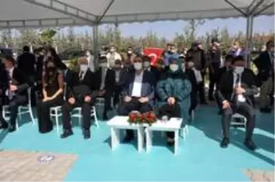 Bakan Selçuk: 'Afyonkarahisar'a 18 yılda 55 milyar sosyal yardım ulaştırdık' Bakan Selçuk: 'Afyonkarahisar'a 18 yılda 55 milyar sosyal yardım ulaştırdık'