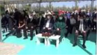 Bakan Selçuk: 'Afyonkarahisar'a 18 yılda 55 milyar sosyal yardım ulaştırdık' Bakan Selçuk: 'Afyonkarahisar'a 18 yılda 55 milyar sosyal yardım ulaştırdık'