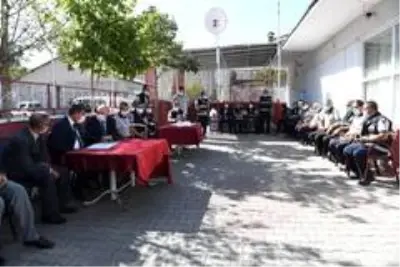 Başkan Asya, itfaiyecileri özel günlerinde yalnız bırakmadı Başkan Asya, itfaiyecileri özel günlerinde yalnız bırakmadı