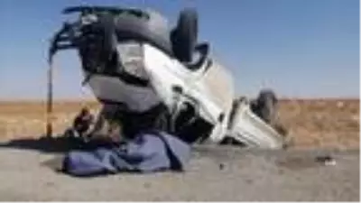 Beyaz eşya yüklü kamyonet takla attı: 1 ölü, 1 yaralı Beyaz eşya yüklü kamyonet takla attı: 1 ölü, 1 yaralı