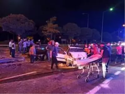 Bilecik'te feci kaza: 1 ölü, 3 yaralı Bilecik'te feci kaza: 1 ölü, 3 yaralı