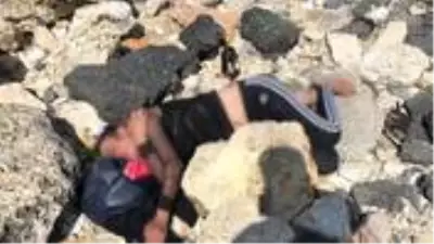 Bisiklet süren vatandaş bunu görmeyi beklemiyordu! Genç kadını dövüp kayalıklara attılar Bisiklet süren vatandaş bunu görmeyi beklemiyordu! Genç kadını dövüp kayalıklara attılar