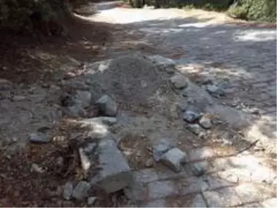 Buldan'ın Kepsel çeşmesi ve yolu yapılmayı bekliyor Buldan'ın Kepsel çeşmesi ve yolu yapılmayı bekliyor