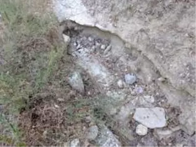 Buldan'ın Kepsel çeşmesi ve yolu yapılmayı bekliyor Buldan'ın Kepsel çeşmesi ve yolu yapılmayı bekliyor
