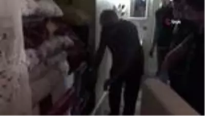 Son dakika haber... Çaldıkları altınları bozdurup dolara çevirmişler Son dakika haber... Çaldıkları altınları bozdurup dolara çevirmişler