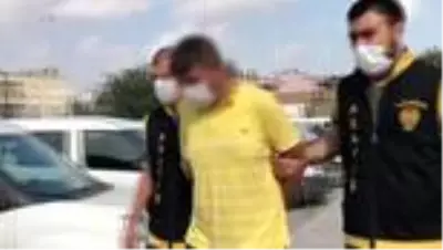 Cami bahçesine saklanmaya çalışan kapkaç zanlısı tutuklandı Cami bahçesine saklanmaya çalışan kapkaç zanlısı tutuklandı