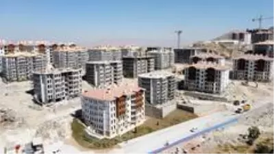 Depremzede konutlarında 1.etapta sona yaklaşıldı Depremzede konutlarında 1.etapta sona yaklaşıldı