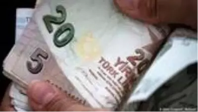 Dolar/TL kuru haftaya rekorla başladı Dolar/TL kuru haftaya rekorla başladı