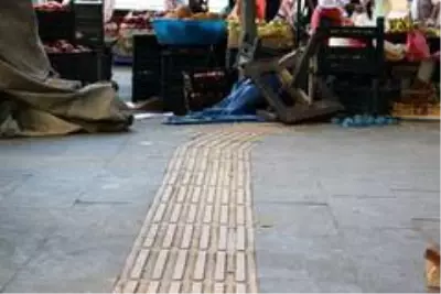 Son dakika haberi: Engelli yolları işgal ediliyor, engelliler mağdur oluyor Son dakika haberi: Engelli yolları işgal ediliyor, engelliler mağdur oluyor