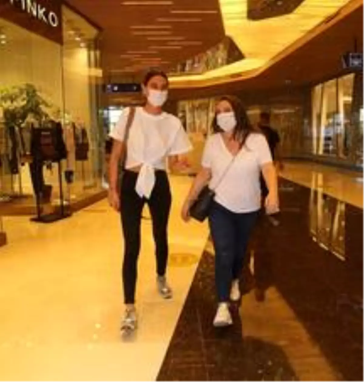 Hande Subaşı'ndan sevenlerini heyecanlandıran açıklama