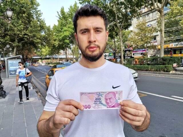 Hatalı basım 200 lirayı 1250 katı fiyata satışa çıkardı Hatalı basım 200 lirayı 1250 katı fiyata satışa çıkardı
