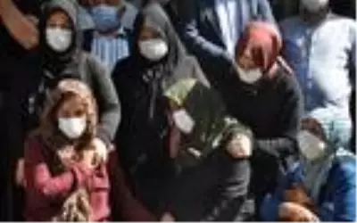 Son dakika haberi... Hayatını kaybeden İSTAÇ Genel Müdürü Canlı toprağa verildi Son dakika haberi... Hayatını kaybeden İSTAÇ Genel Müdürü Canlı toprağa verildi