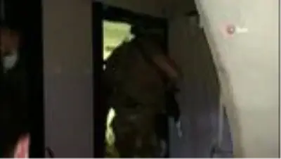 Son dakika haberleri | İstanbul'da, Suriyeli çocukları zorla dilendiren çete çökertildi: 24 şüpheli yakalandı, 68 çocuk... Son dakika haberleri | İstanbul'da, Suriyeli çocukları zorla dilendiren çete çökertildi: 24 şüpheli yakalandı, 68 çocuk...