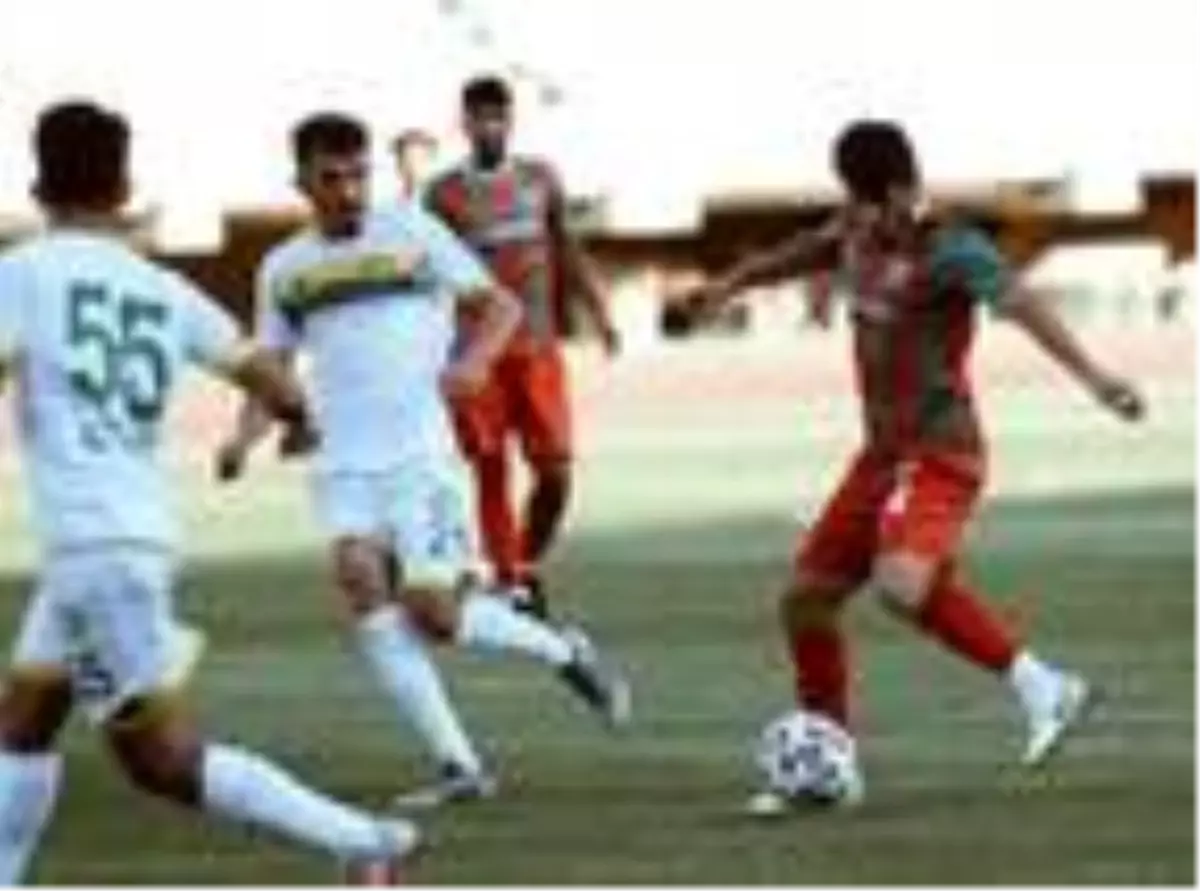 Karşıyaka'da Özkan'ın ilk heyecanı