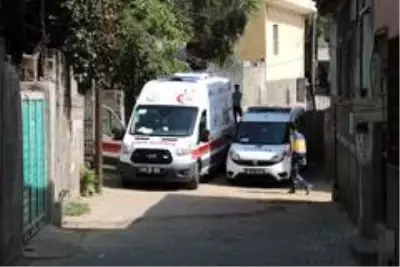Günlerdir haber alınamayan yaşlı adam evinde ölü bulundu Günlerdir haber alınamayan yaşlı adam evinde ölü bulundu