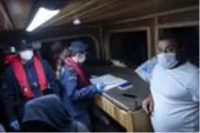 MARMARA'DA SIKI DENETİM... BALIKLARIN BOYU, IŞIKLA AVCILIK, RUHSATLAR TEK TEK KONTROL EDİLDİ MARMARA'DA SIKI DENETİM... BALIKLARIN BOYU, IŞIKLA AVCILIK, RUHSATLAR TEK TEK KONTROL EDİLDİ