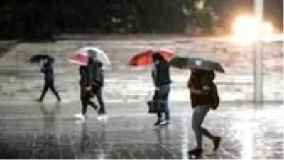 Meteoroloji'den 12 il için sağanak ve gök gürültülü sağanak uyarısı Meteoroloji'den 12 il için sağanak ve gök gürültülü sağanak uyarısı