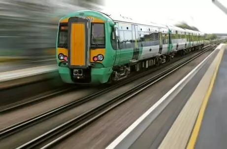 Rüyada tren görmek ne anlama gelir? Rüyada tren yolu görmek, rüyada tren kazası görmek nedir? Rüyada tren rayı görmek ne demektir? Rüyada tren görmek ne anlama gelir? Rüyada tren yolu görmek, rüyada tren kazası görmek nedir? Rüyada tren rayı görmek ne demektir?