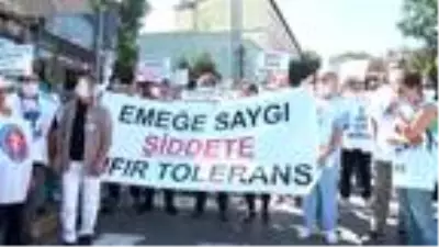 SALDIRIYA UĞRAYAN SAĞLIK ÇALIŞANI TABURCU OLDU ARKADAŞLARI: O YUMRUK HEPİMİZİN GÖZÜNE ATILDI SALDIRIYA UĞRAYAN SAĞLIK ÇALIŞANI TABURCU OLDU ARKADAŞLARI: O YUMRUK HEPİMİZİN GÖZÜNE ATILDI