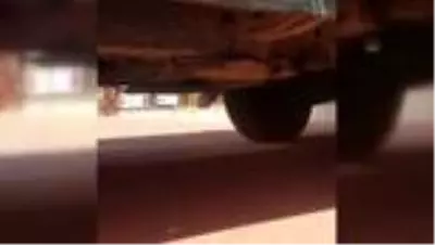 Son dakika gündem: Sanatçı Sümer Ezgü'nün otomobilinin motoruna giren kedi yavrusu, itfaiye ekiplerince çıkarıldı Son dakika gündem: Sanatçı Sümer Ezgü'nün otomobilinin motoruna giren kedi yavrusu, itfaiye ekiplerince çıkarıldı