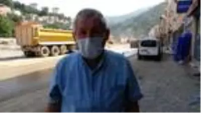 Selin vurduğu Dereli'de, jandarma eşliğinde yıkım sürüyor Selin vurduğu Dereli'de, jandarma eşliğinde yıkım sürüyor