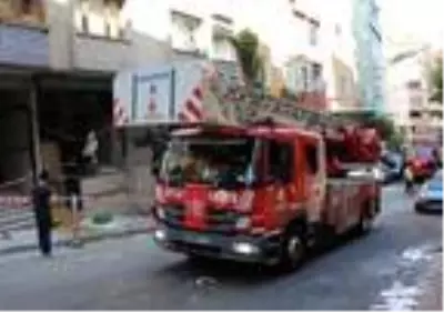 Son dakika! Şişli'de yaşanan patlama kamerada Son dakika! Şişli'de yaşanan patlama kamerada