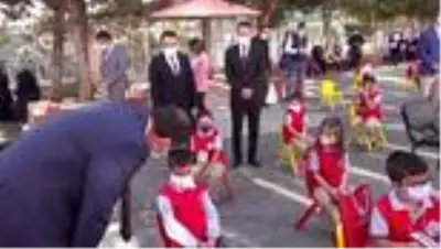 Sivaslı hayırsever mezun olduğu okulun yerine 12 derslikli okul yaptıracak - SİVAS Sivaslı hayırsever mezun olduğu okulun yerine 12 derslikli okul yaptıracak - SİVAS