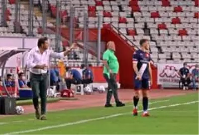 Süper Lig: Antalyaspor: 0 Denizlispor: 0 (Maç devam ediyor) Süper Lig: Antalyaspor: 0 Denizlispor: 0 (Maç devam ediyor)