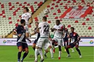 Süper Lig: Antalyaspor: 0 Denizlispor: 0 (Maç devam ediyor) Süper Lig: Antalyaspor: 0 Denizlispor: 0 (Maç devam ediyor)