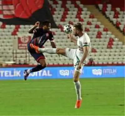 Süper Lig: Antalyaspor: 0 Denizlispor: 0 (Maç devam ediyor) Süper Lig: Antalyaspor: 0 Denizlispor: 0 (Maç devam ediyor)