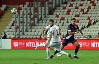 Süper Lig: Antalyaspor: 0 Denizlispor: 0 (Maç devam ediyor) Süper Lig: Antalyaspor: 0 Denizlispor: 0 (Maç devam ediyor)