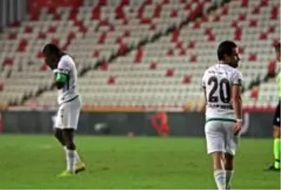 Fraport TAV Antalyaspor, Denizlispor'u 1-0 mağlup etti Fraport TAV Antalyaspor, Denizlispor'u 1-0 mağlup etti
