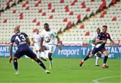 Fraport TAV Antalyaspor, Denizlispor'u 1-0 mağlup etti Fraport TAV Antalyaspor, Denizlispor'u 1-0 mağlup etti