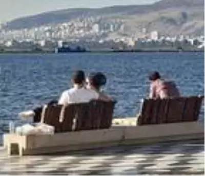 Sürpriz evlilik teklifinde yüzük dronla geldi Sürpriz evlilik teklifinde yüzük dronla geldi