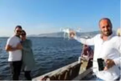 Sürpriz evlilik teklifinde yüzük dronla geldi Sürpriz evlilik teklifinde yüzük dronla geldi