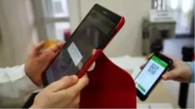 Testi pozitif çıkan vatandaş belediyeye girişte yakalandı Testi pozitif çıkan vatandaş belediyeye girişte yakalandı