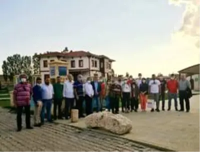 TÜRSAB Doğu Karadeniz Bölge Temsil Kurulu Başkanı Kantarcı ve beraberindeki acenta yetkililerinden... TÜRSAB Doğu Karadeniz Bölge Temsil Kurulu Başkanı Kantarcı ve beraberindeki acenta yetkililerinden...