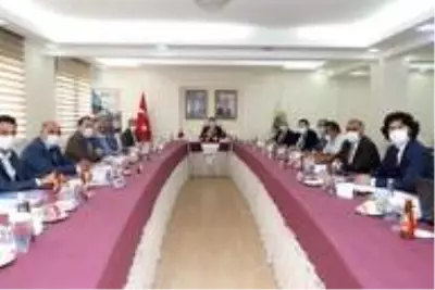 Vali Hüseyin Öner, Serhat Kalkınma Ajansı'nın 75. olağan yönetim kurulu toplantısına katıldı Vali Hüseyin Öner, Serhat Kalkınma Ajansı'nın 75. olağan yönetim kurulu toplantısına katıldı