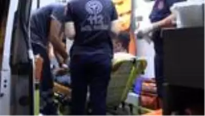 Yabancı uyruklu şahıs polis tarafından sokakta bıçaklanmış halde bulundu Yabancı uyruklu şahıs polis tarafından sokakta bıçaklanmış halde bulundu