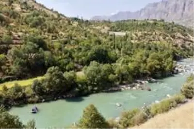 Zap Nehri'nde rafting heyecanı Zap Nehri'nde rafting heyecanı